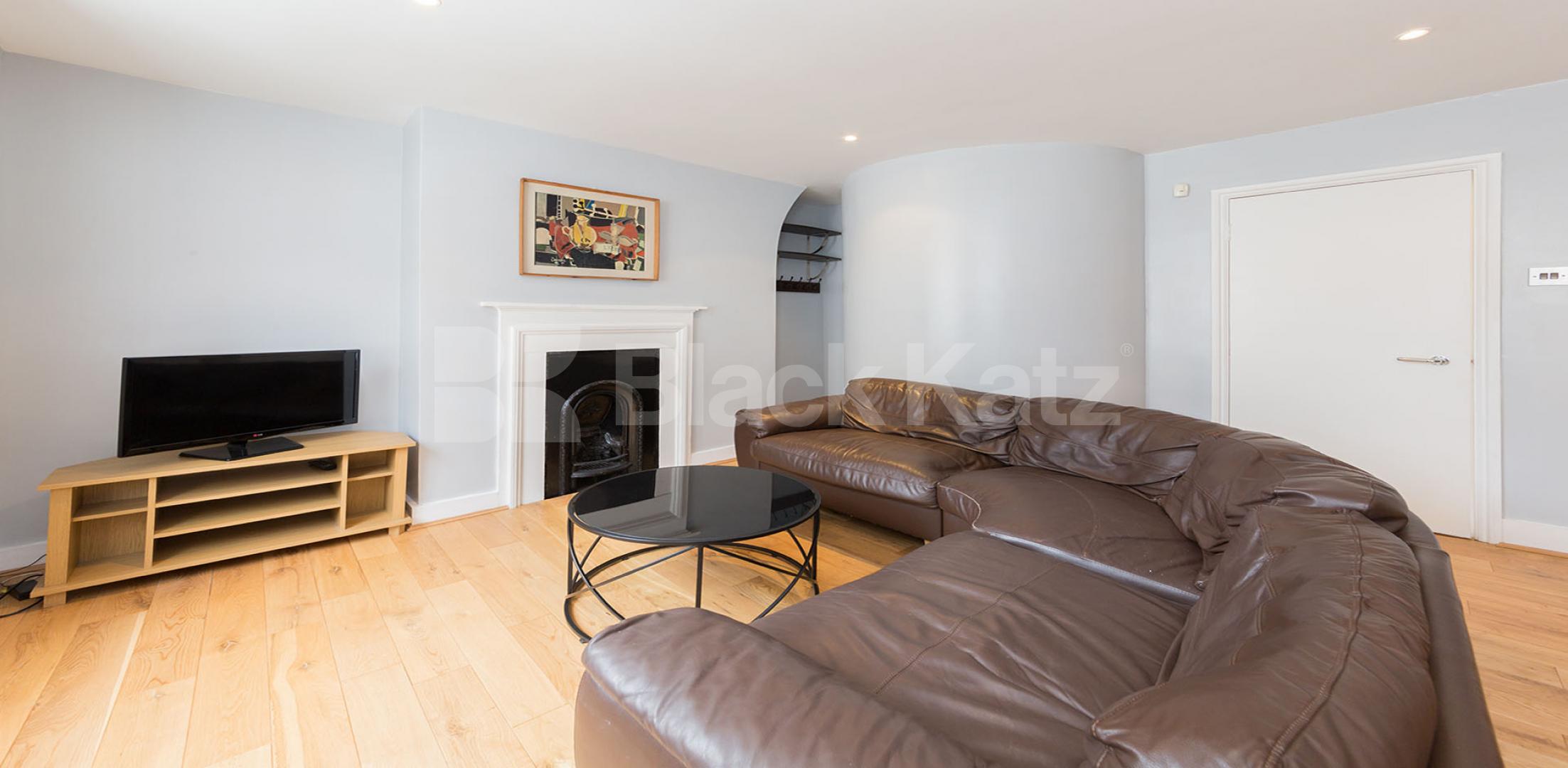 			NEW INSTRUCTION, 1 Bedroom, 1 bath, 1 reception Flat			 Fulham Road, CHELSEA